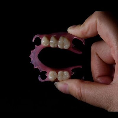 품질  Lightweight Flexible Valplast Partial Denture For Single Tooth 공장